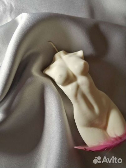 Свеча бюст женщины из воска