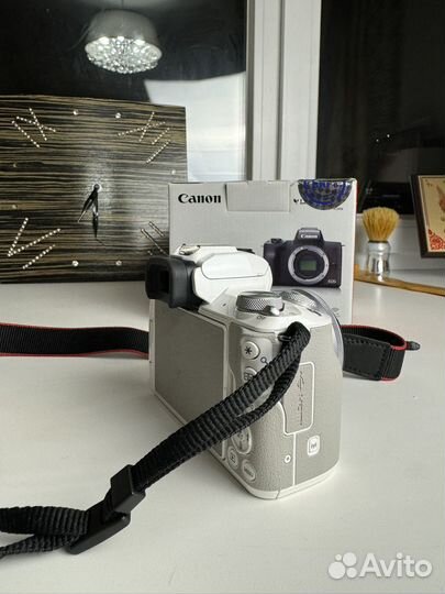 Компактный фотоаппарат canon eos m50