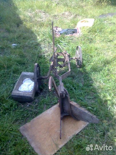 Старинный конский плуг