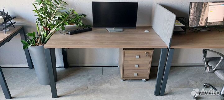 Стол офисный 140*73