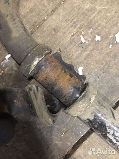 Стабилизатор поперечный Nissan Pathfinder 51