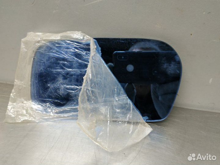 Зеркальный элемент левый Audi 100 C4 1990-1995