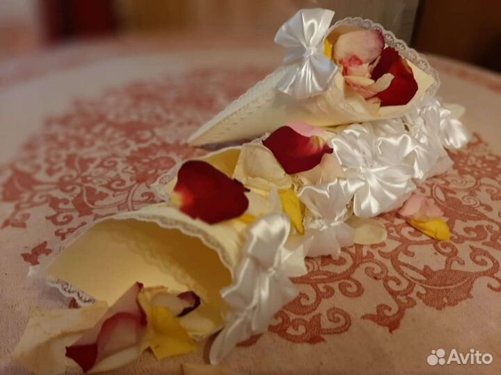 Кулечки свадебные для лепестков роз