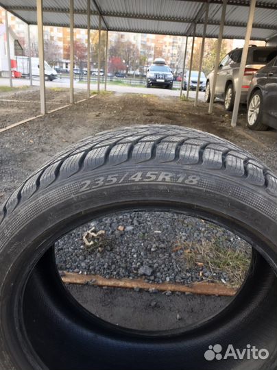 Landsail Winter Lander 235/45 R18