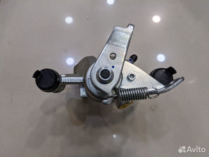 Суппорт тормозной задний левый master III FWD