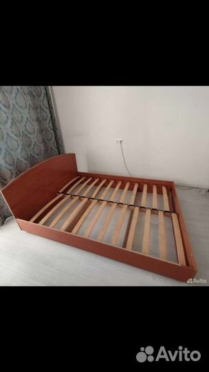 Кровать двухспальная с матрасом бу 160 200