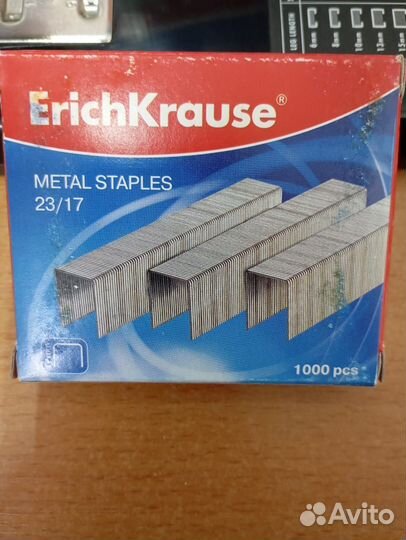 Степлер на 200 листов со скобами