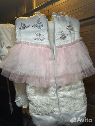 Комплект на выписку для девочки весна