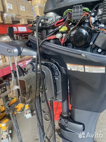 Лодочный мотор Yamaha 20