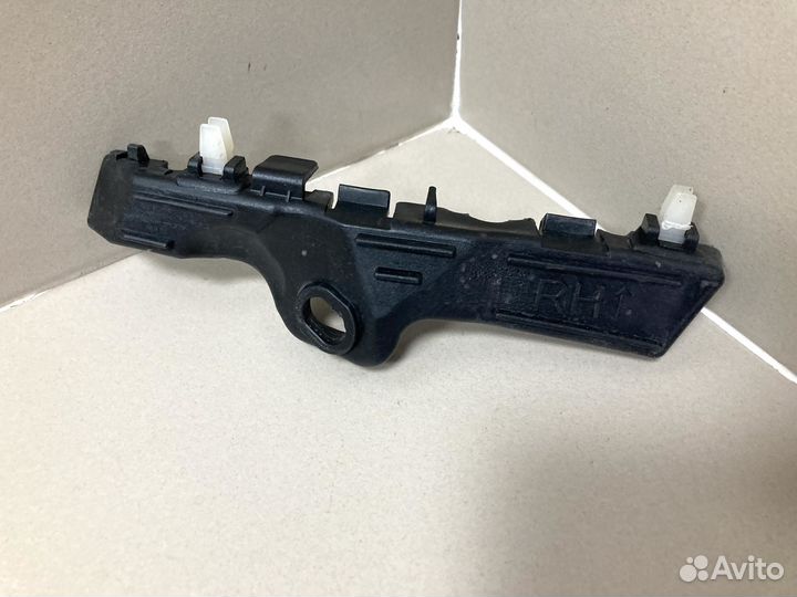 Кронштейн перед бамп прав Kia Sorento 2 2009-2020