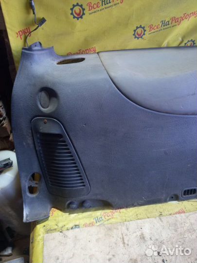 Обшивка багажника левая Volkswagen Sharan 1