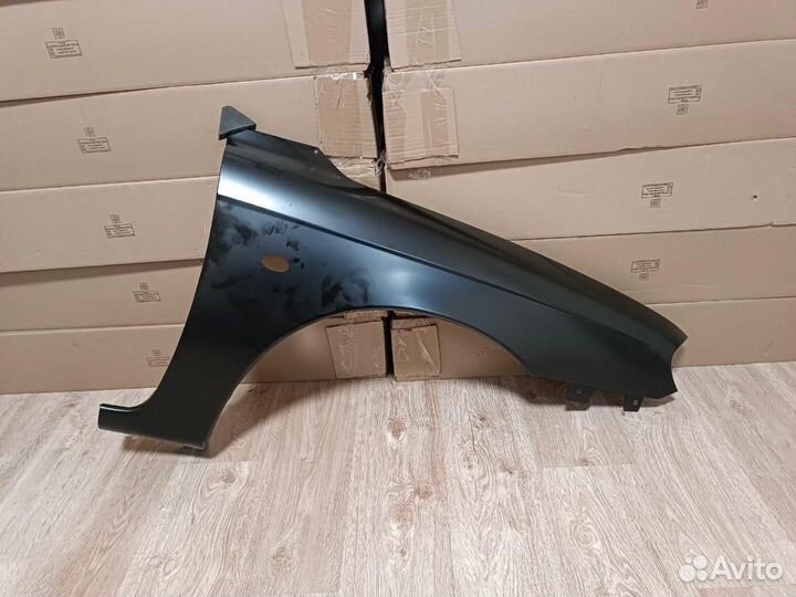 Крыло правое Киа Спектра (Kia Spectra) неокрашен