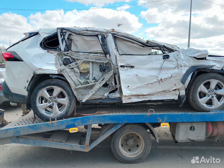 Услуги эвакуатора 24/7