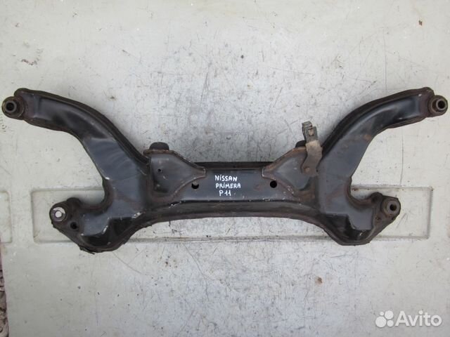 Подрамник Nissan Primera P11