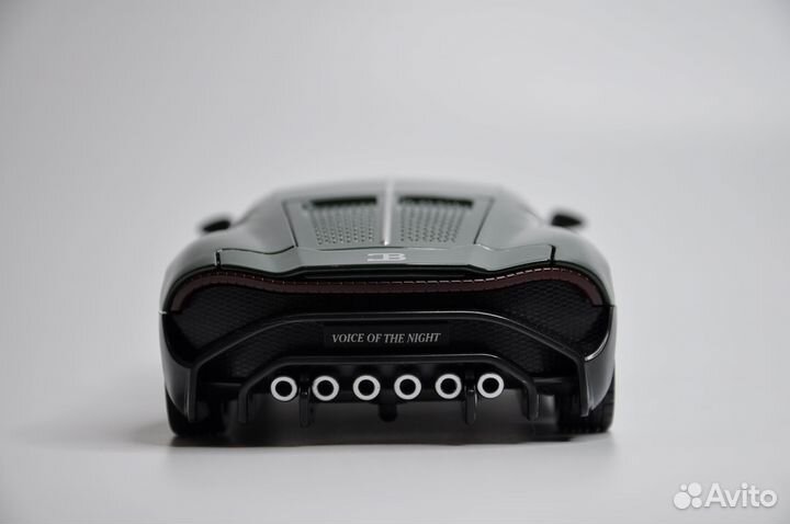 Модель автомобиля Bugatti La Voiture Noire металл