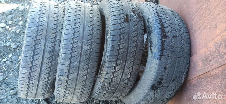 Goodyear Vector 3 205/70 R15 H