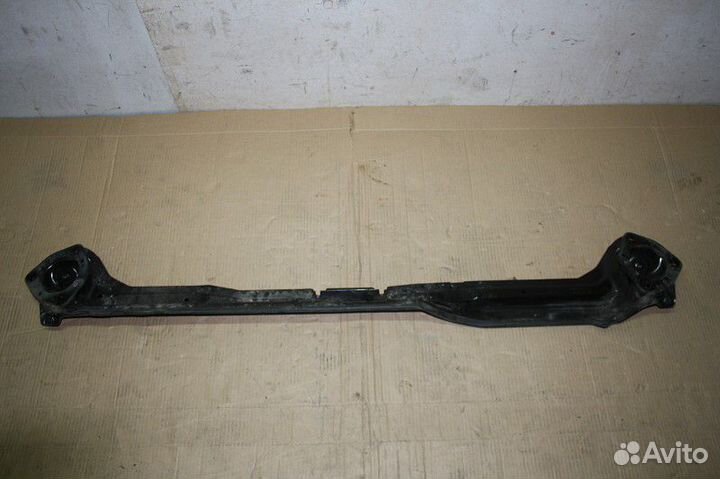 Растяжка столбов ford kuga II 2012