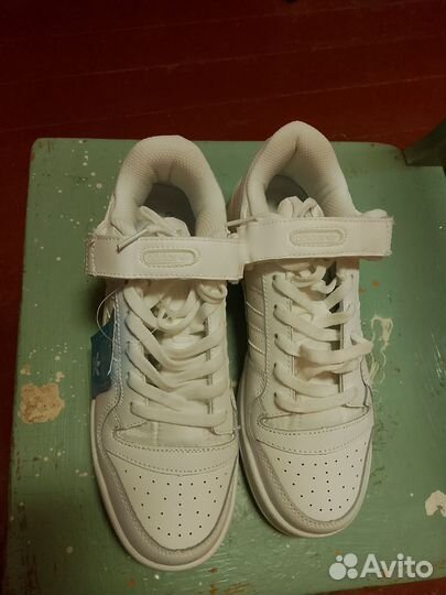 Кроссовки женские adidas 40 размер