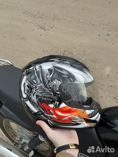 Мотоциклетный шлем
