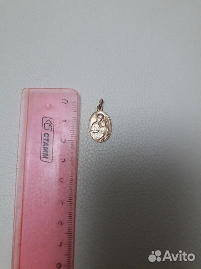 Золотая подвеска ладанка