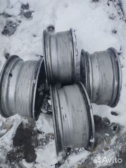 Литые диски r 16 Volkswagen caravelle