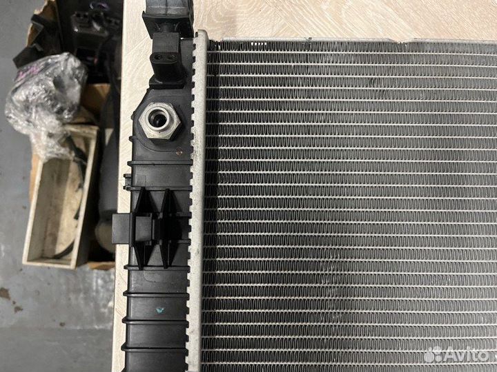 Радиатор охлаждения двигателя Saab 9-3 седан B284L