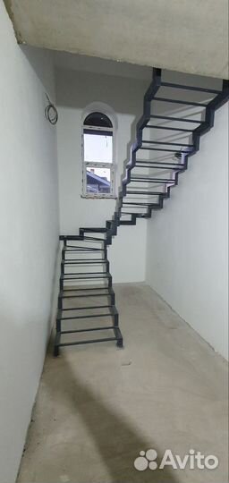Каркас с забежными ступенями/Металлокаркас