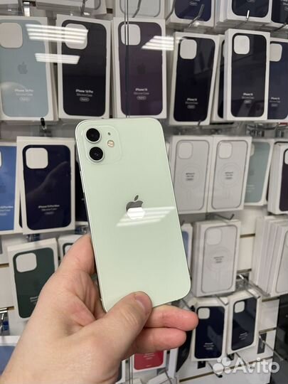 iPhone 12, 64 ГБ