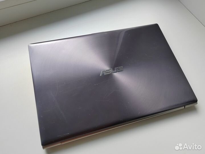 Ультра бук Asus 13.3 / i5-3317U / GT 620M /SSD
