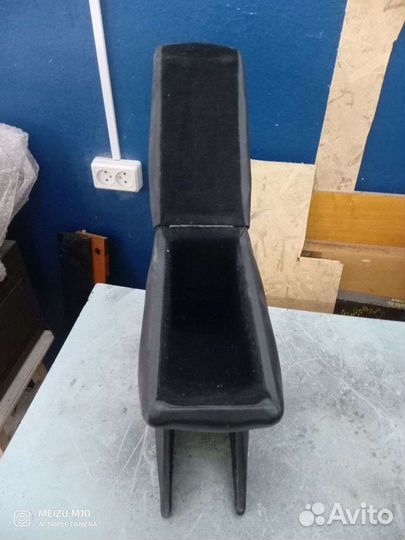 Подлокотник renault logan