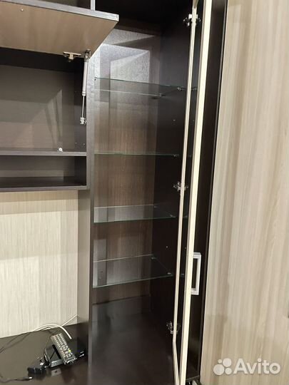 Стенка в гостиную бу