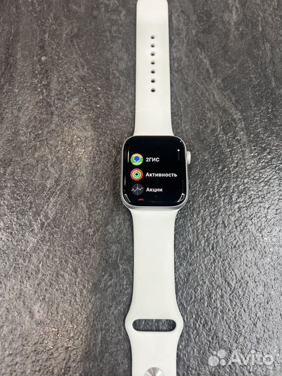 Часы apple watch 5 44 mm бу