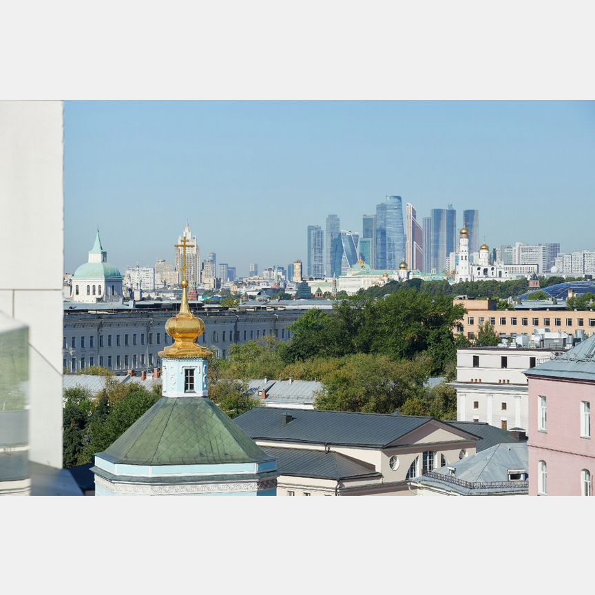 3-к. квартира, 131,7 м², 4/7 эт.