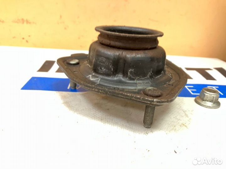 Опора амортизатора верхняя (чашка) задняя Infiniti