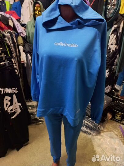 Спортивный костюм женский