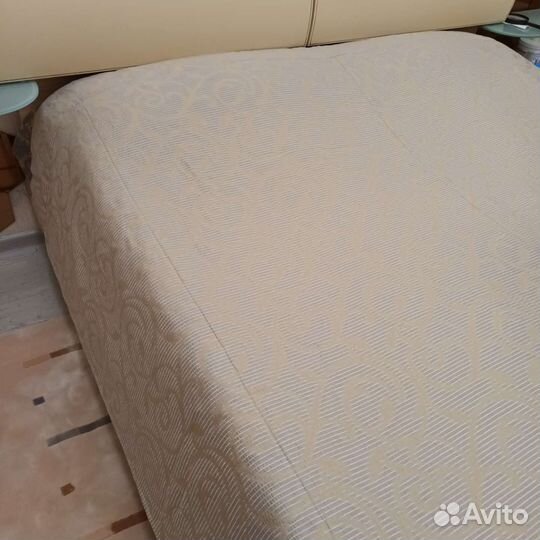 Покрывало на 2 х спальную кровать новое