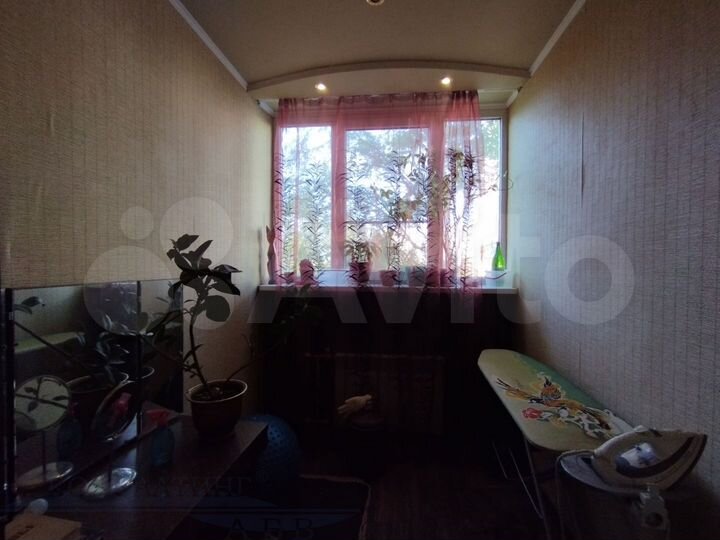 2-к. квартира, 63 м², 3/9 эт.