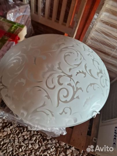 Люстры и светильники бу