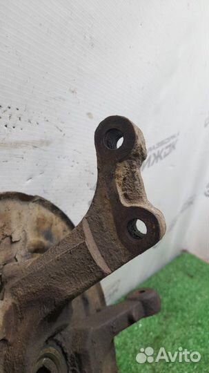 Кулак поворотный передний правый Kia Spectra 1.6