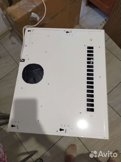 Вытяжка для кухни новая фирмы reeson