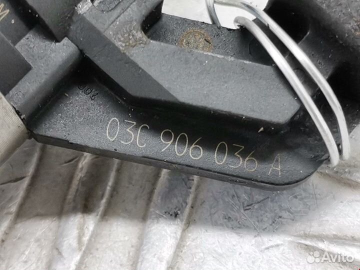 Форсунка Volkswagen Touran 2005 03C906036A