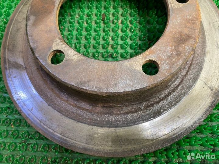 Диски тормозные (коплект) передние Лада Нива 2004