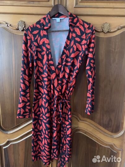 Платье с запахом 46