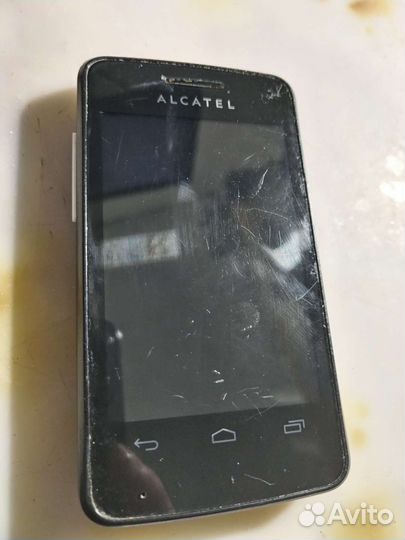 Alcatel One Touch Pixi 4007D, 512 МБ