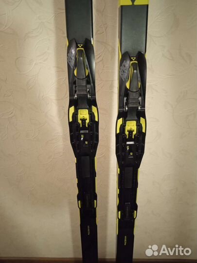Беговые лыжи fischer carbonlite