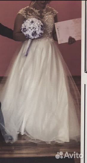 Свадебное платье