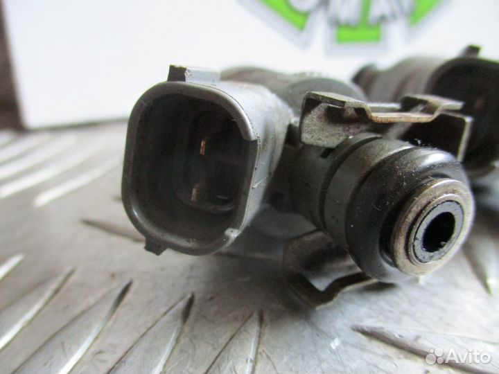 Форсунка топливная эл. Volkswagen Caddy 3 2007г