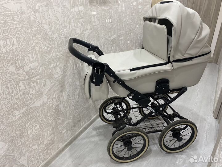 Коляска классическая Pituso Leticia