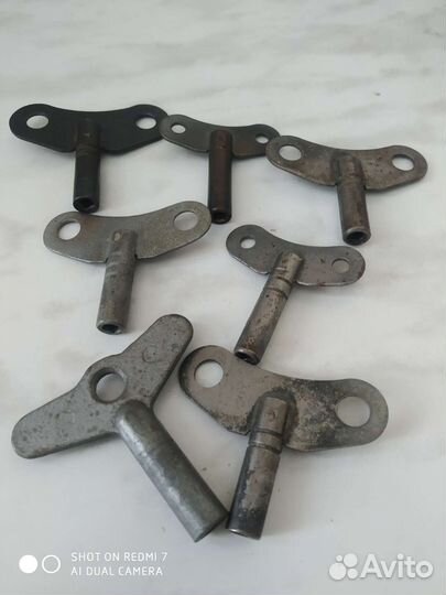 Ключи для часов