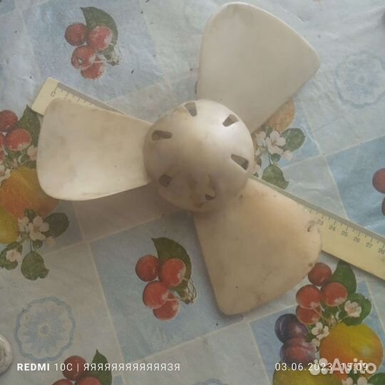 Запчасти б/у от быт.вентилятора.Крыльчатка стар.ве